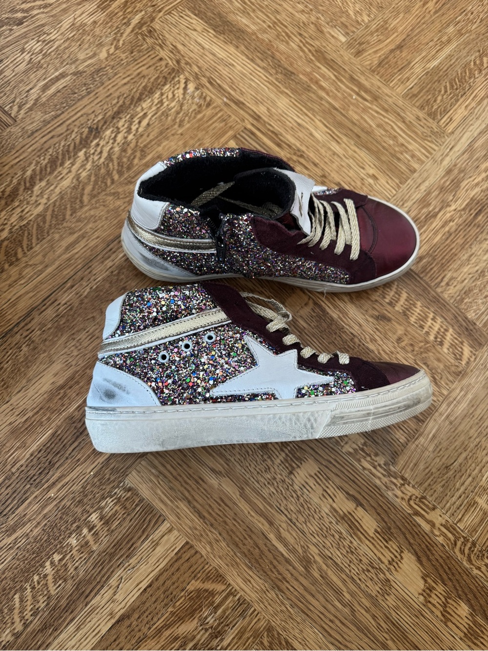Piranha high top glitter star sneaker size 36